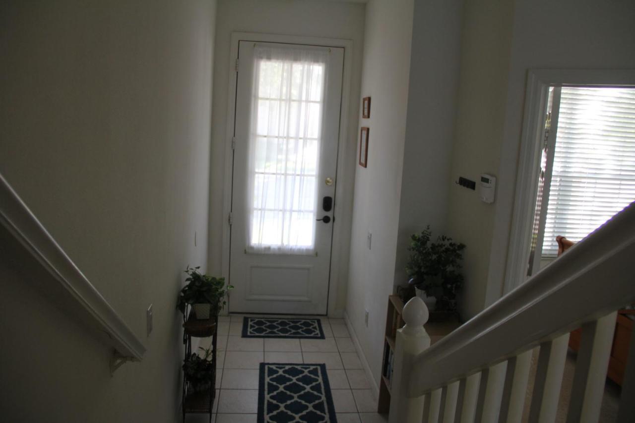 Apartment Veteran Owned 3bdr/3 Bath Townhouse W/wifi 3mi To - Fall/winter Specials *