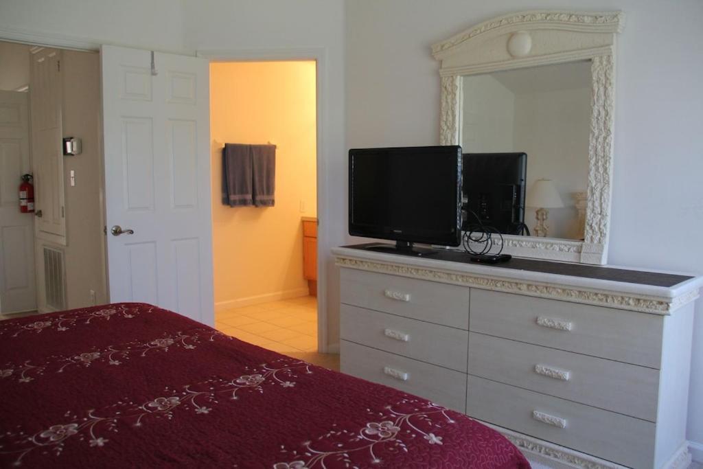 Apartment Veteran Owned 3bdr/3 Bath Townhouse W/wifi 3mi To - Fall/winter Specials *