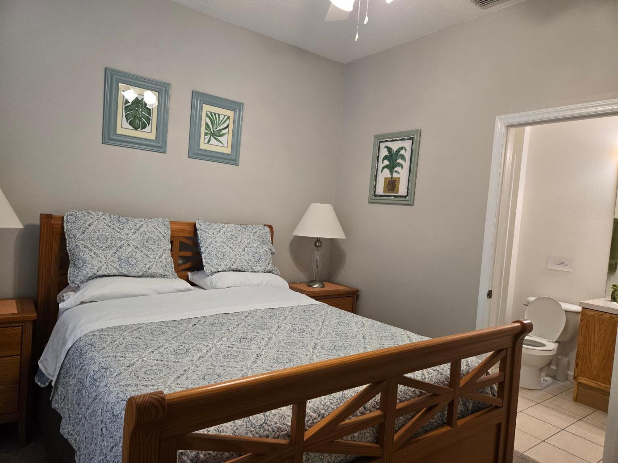 Veteran Owned 3bdr/3 Bath Townhouse W/wifi 3mi To - Fall/winter Specials Apartment *